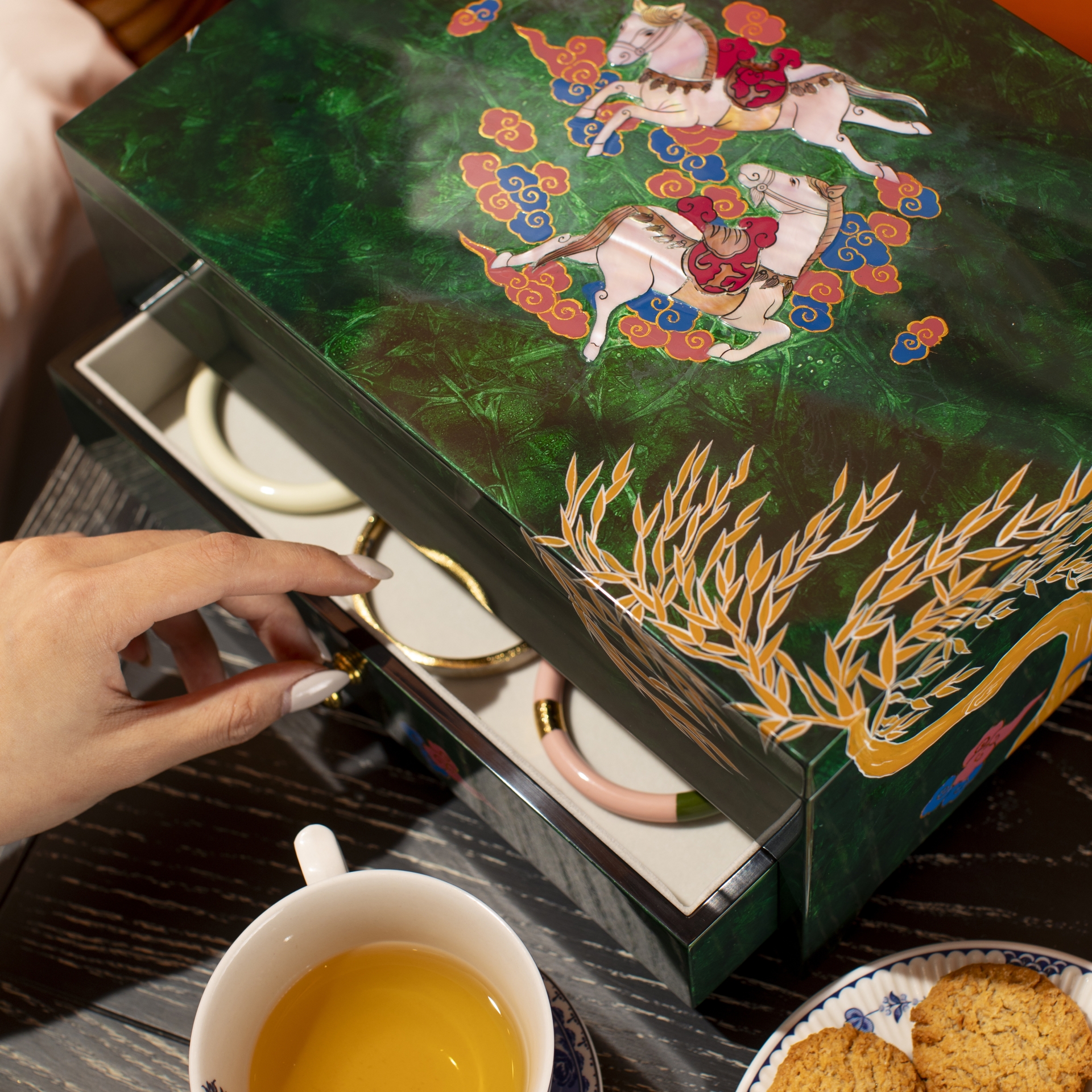 Chế tác: Nhà nghề
